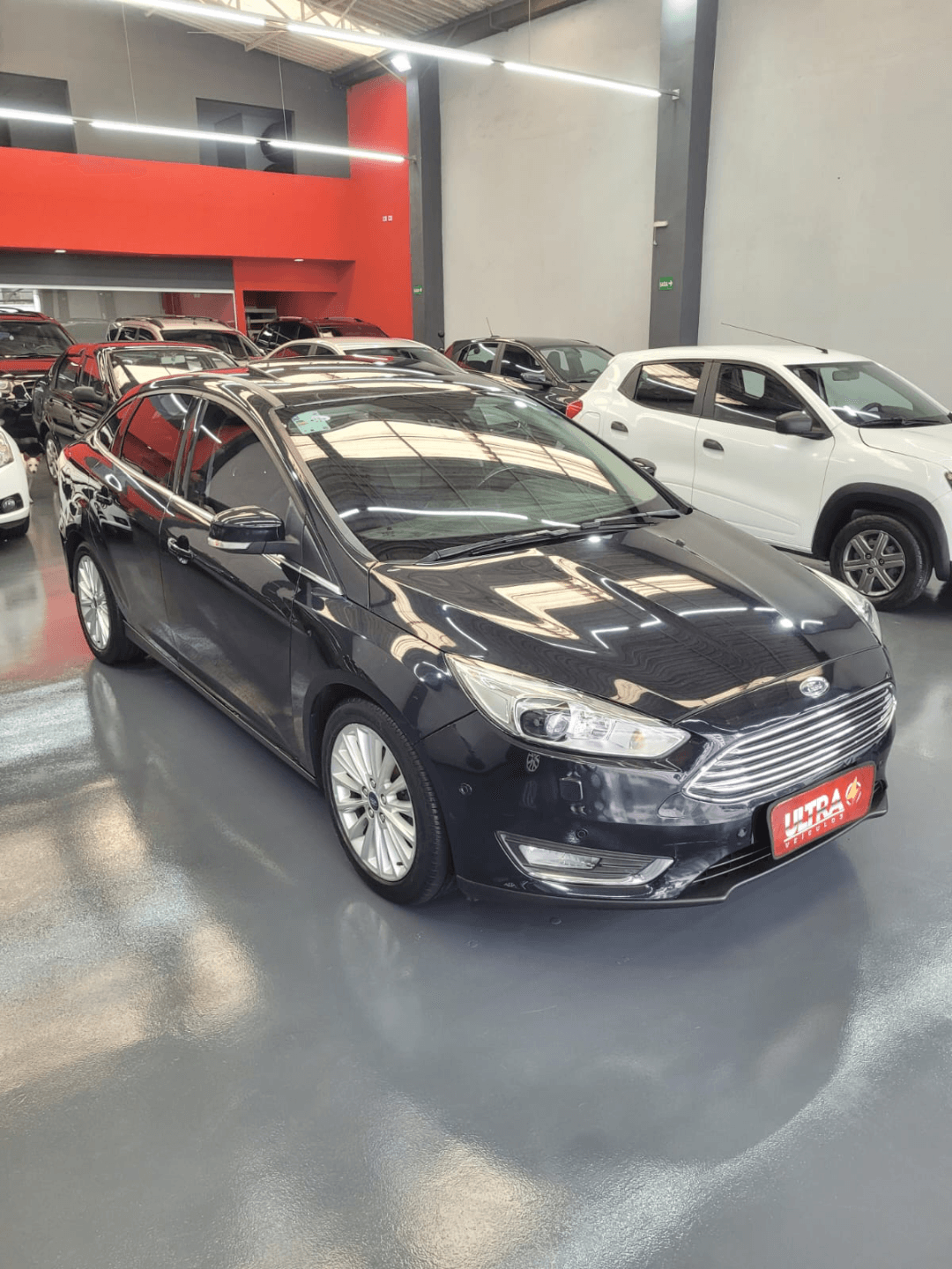 Ford Focus Titanium Plus 16v Flex 4p, foto 1 de 12